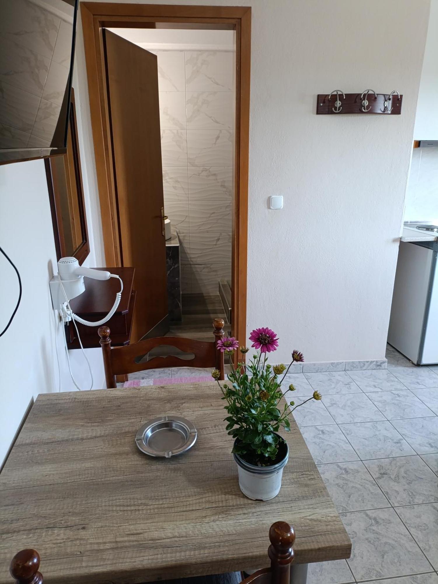Verginia Studios Korinós Buitenkant foto